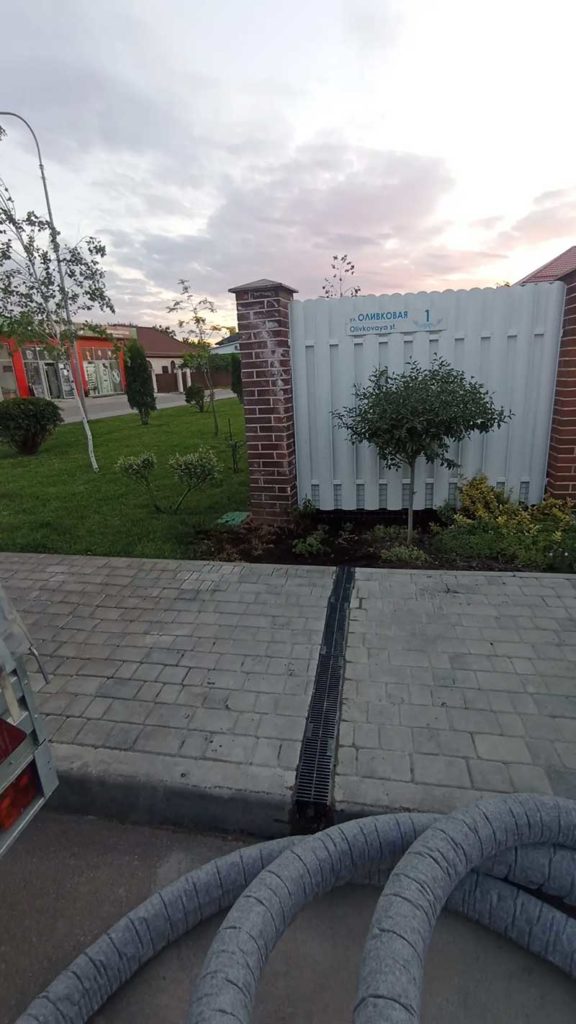 1693722611766